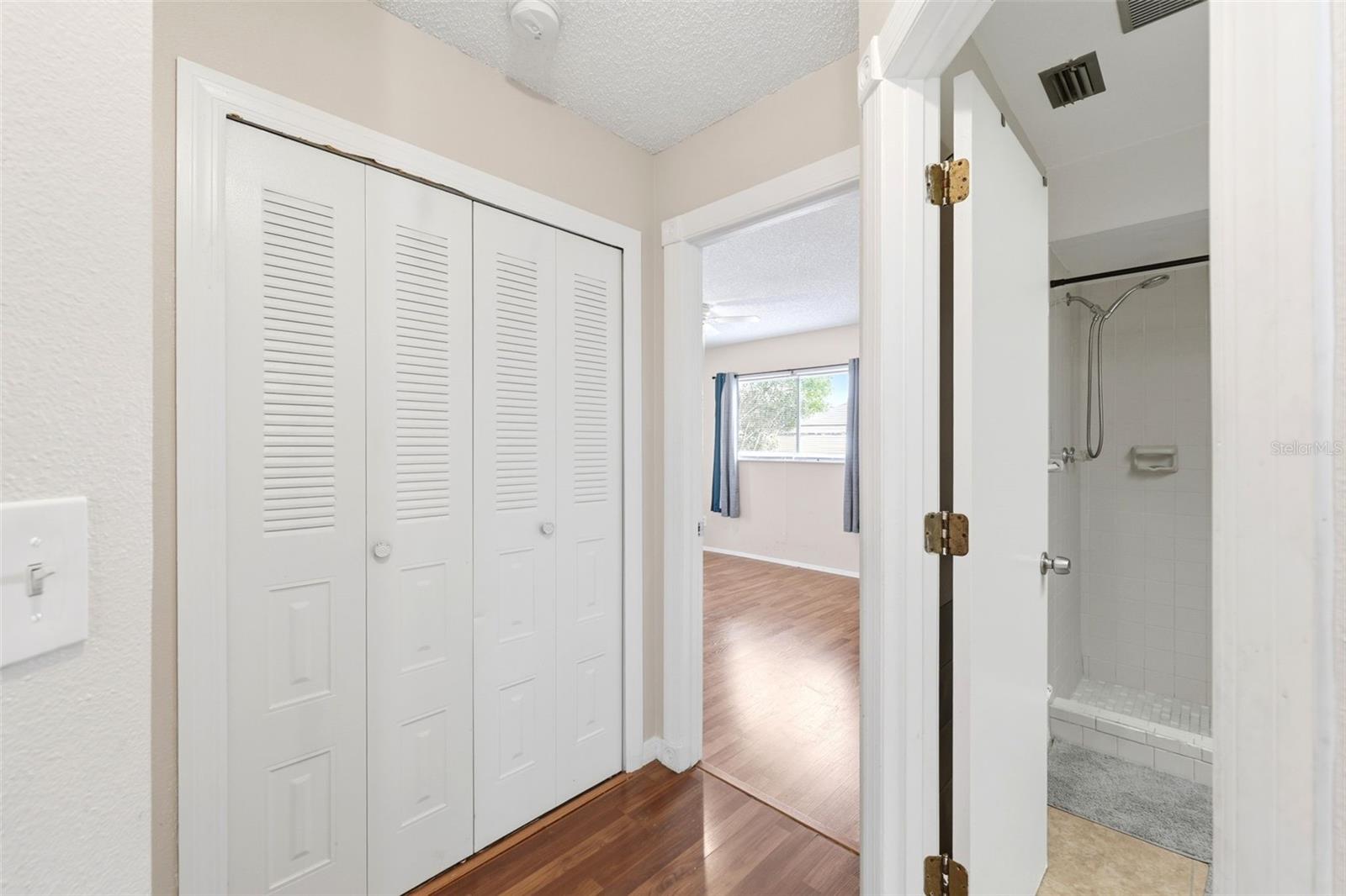 Image 14 of 31 For 10374 Timbercrest Road