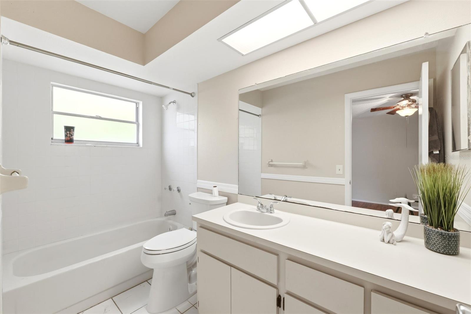 Image 17 of 31 For 10374 Timbercrest Road