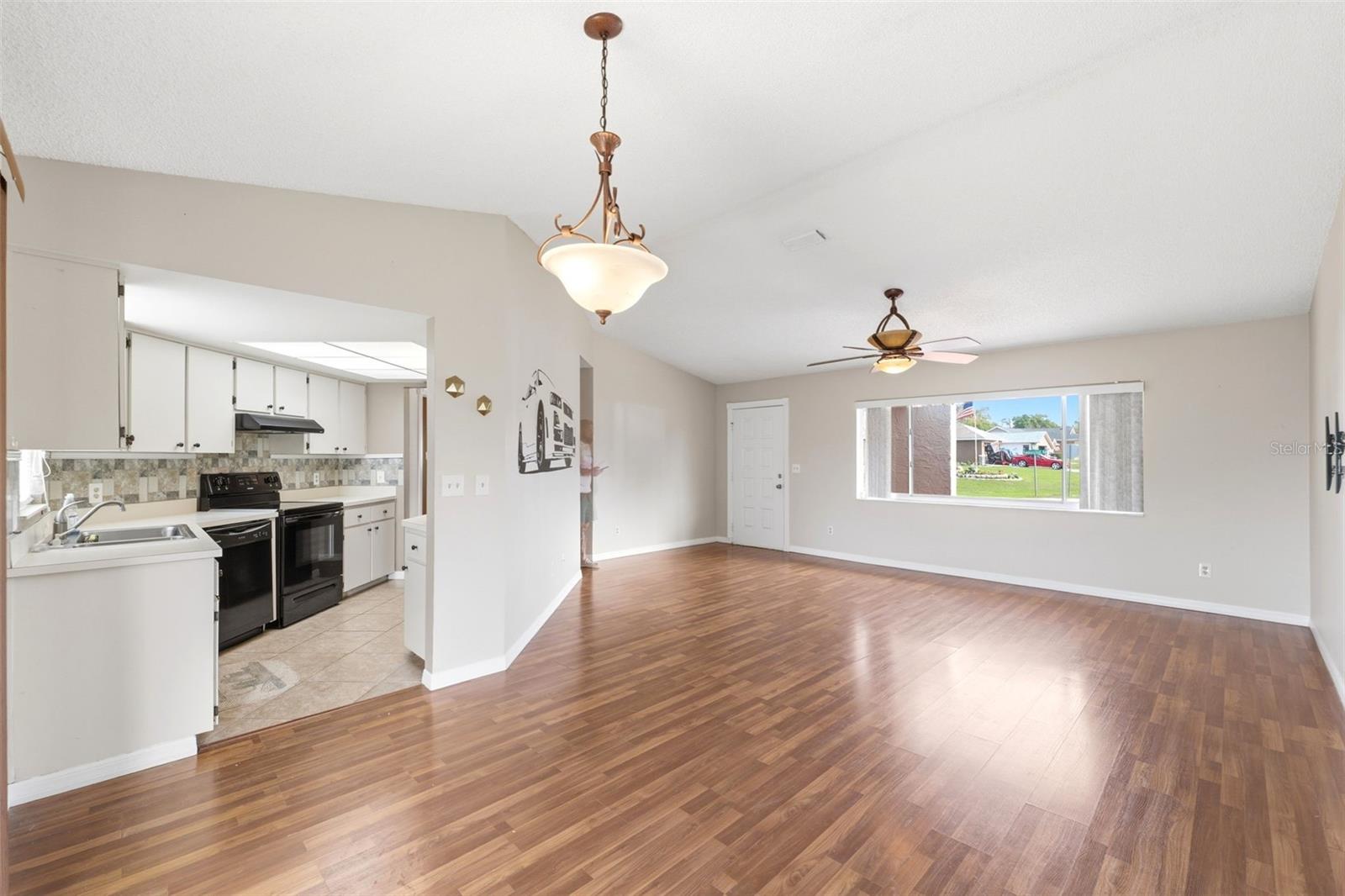 Image 26 of 31 For 10374 Timbercrest Road