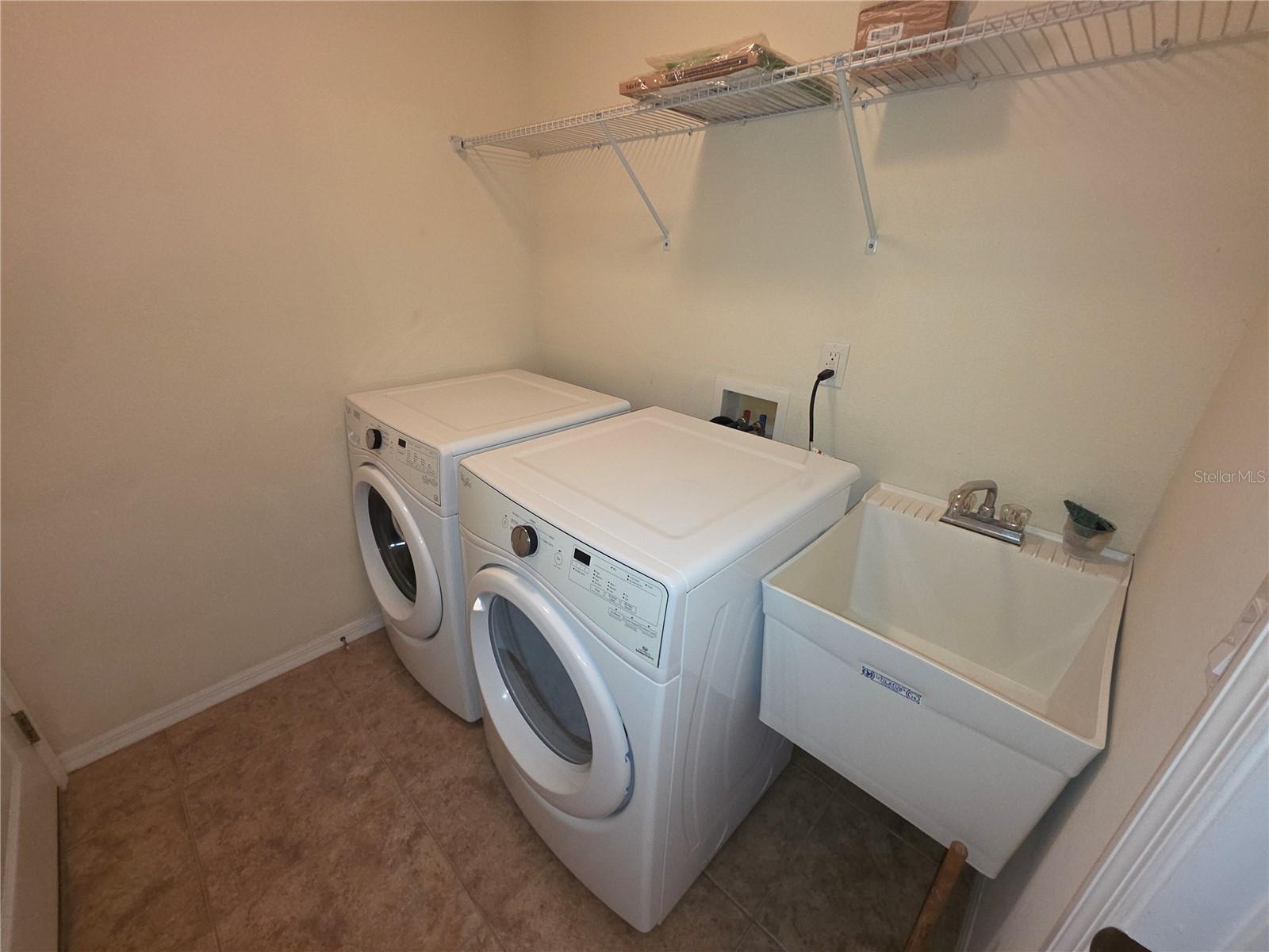 Image 18 of 19 For 4284 High Ridge Avenue