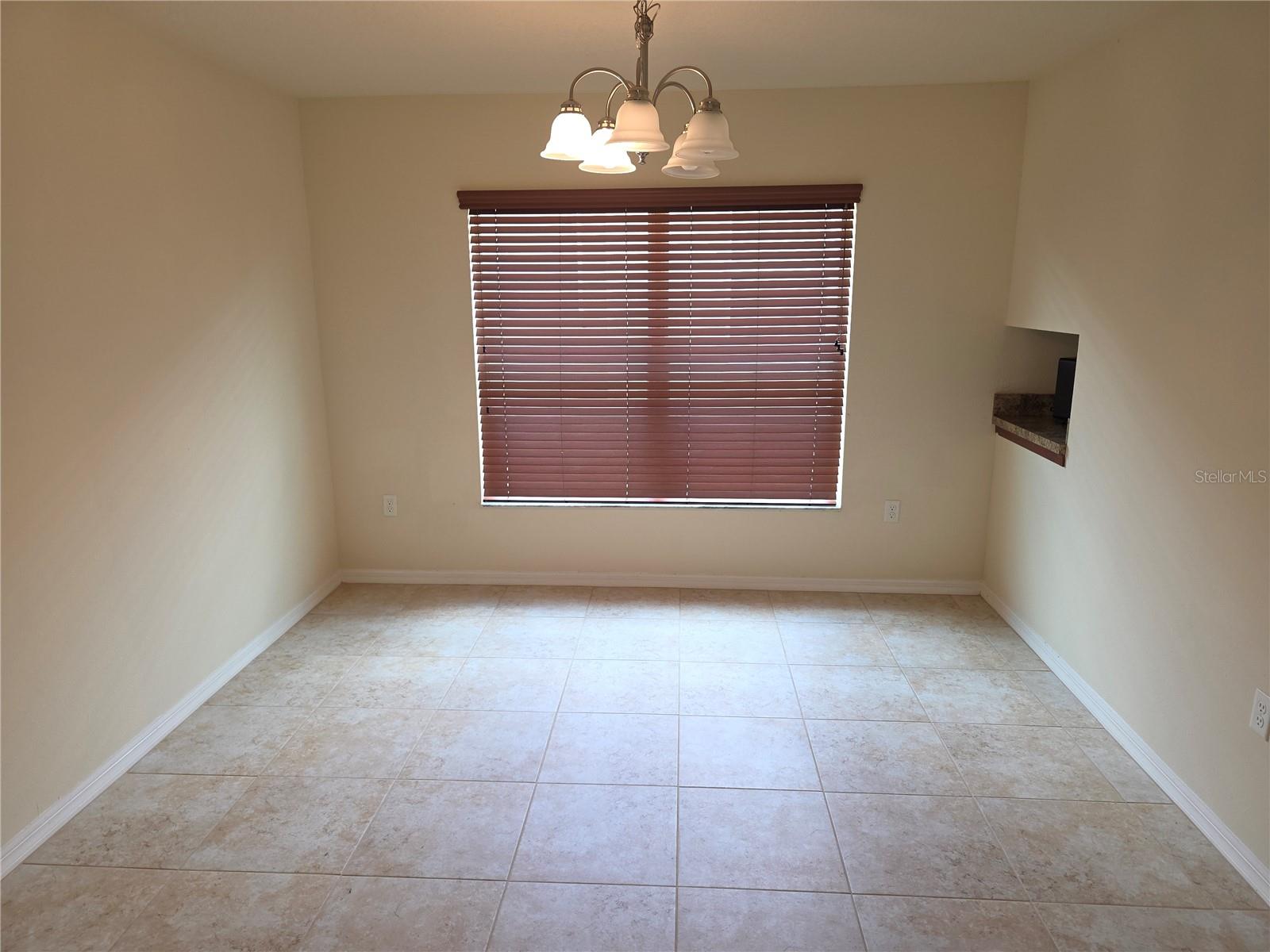 Image 8 of 19 For 4284 High Ridge Avenue