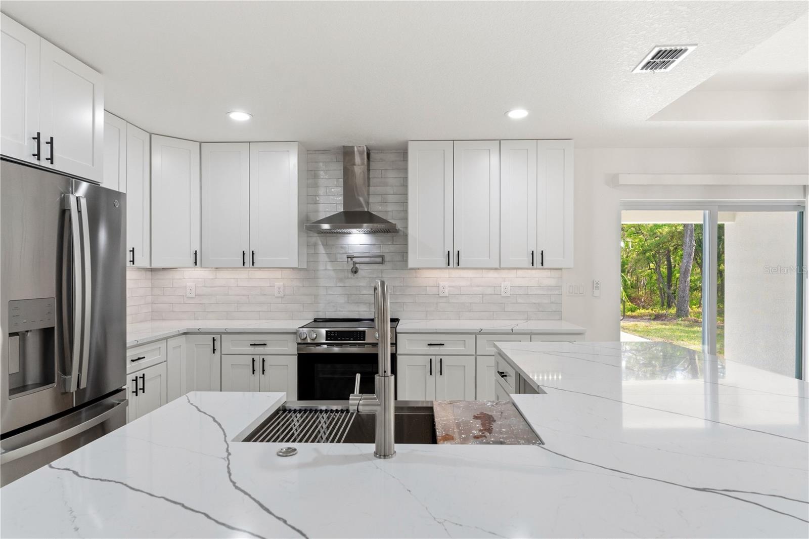 Image 14 of 45 For 12116 Petrel Avenue