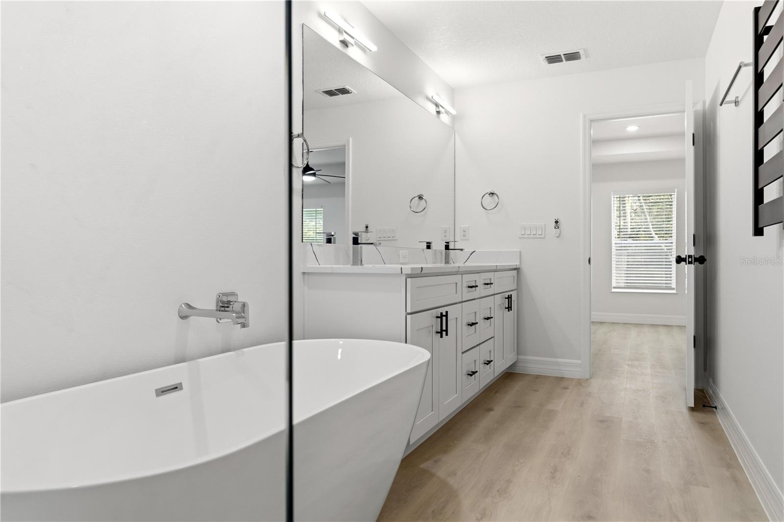 Image 20 of 45 For 12116 Petrel Avenue