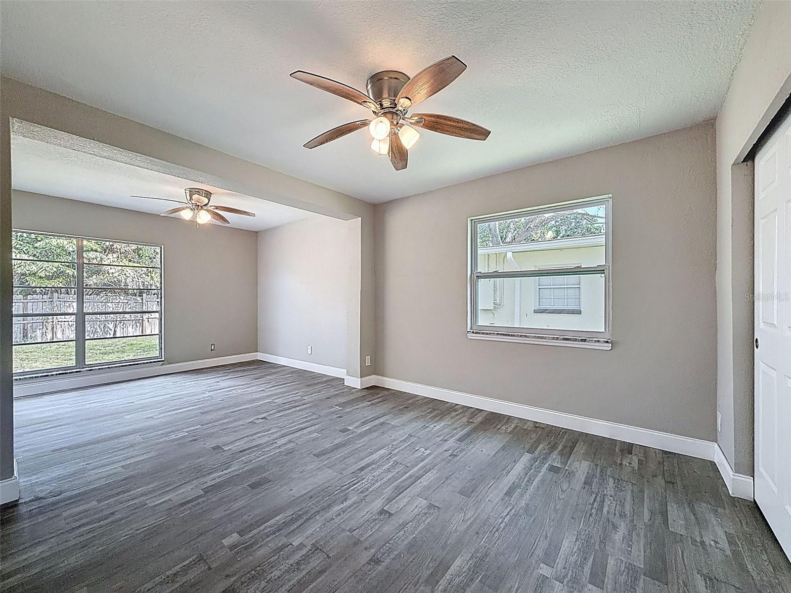 Image 26 of 39 For 4221 Shore Acres Boulevard Ne