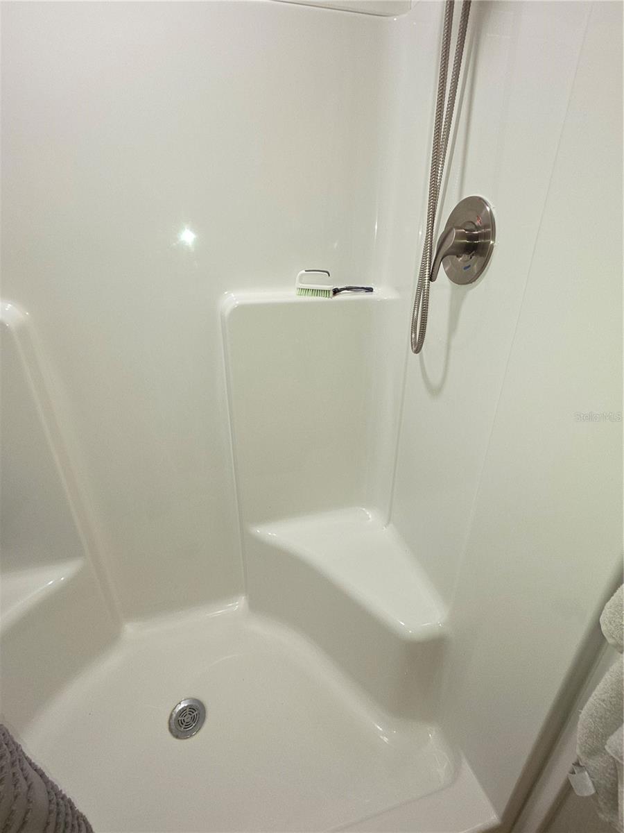 Image 7 of 18 For 9484 Spirit Woods Trail