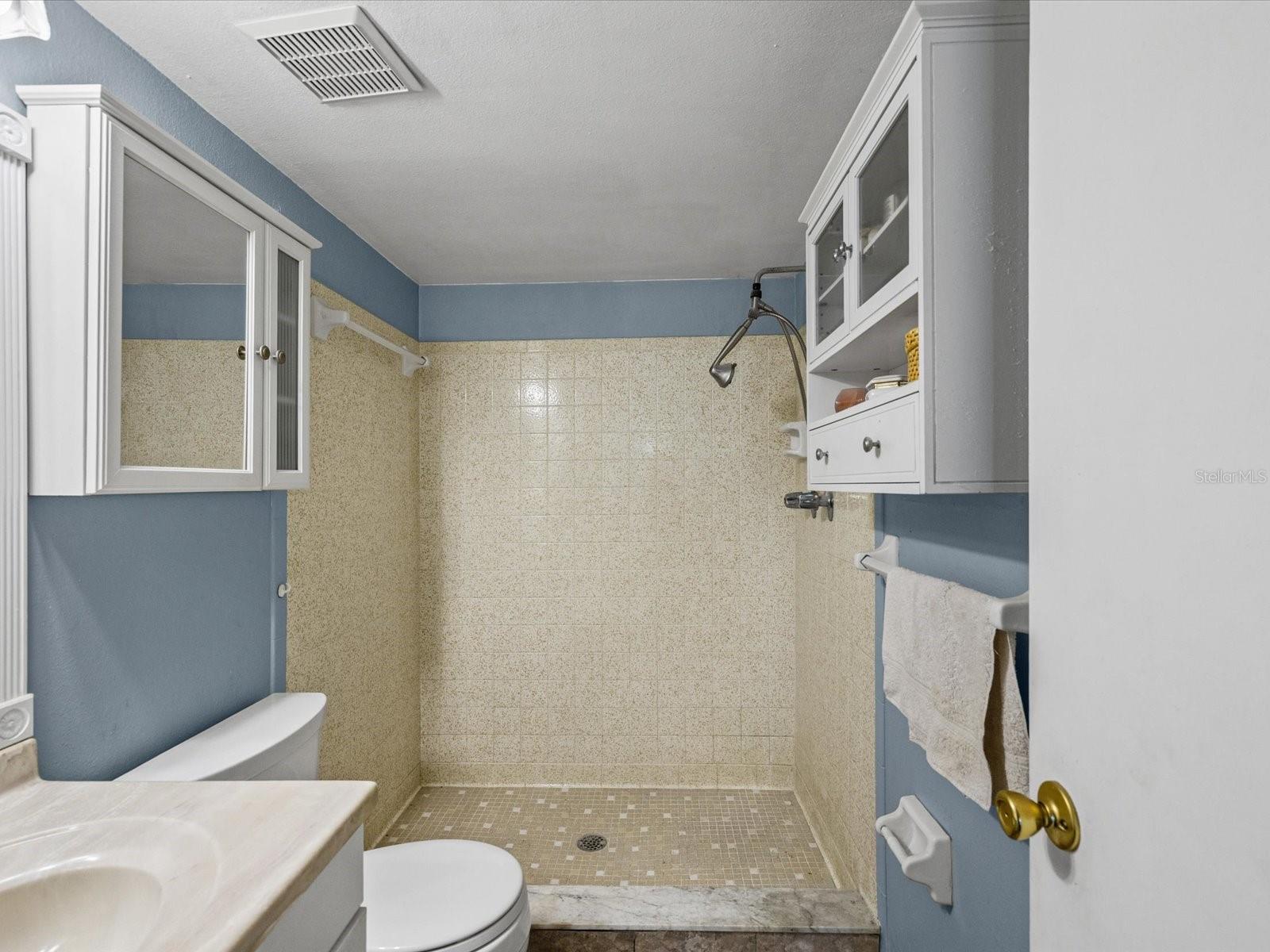 Listing photo id 18 for 11423 Wheeling Drive