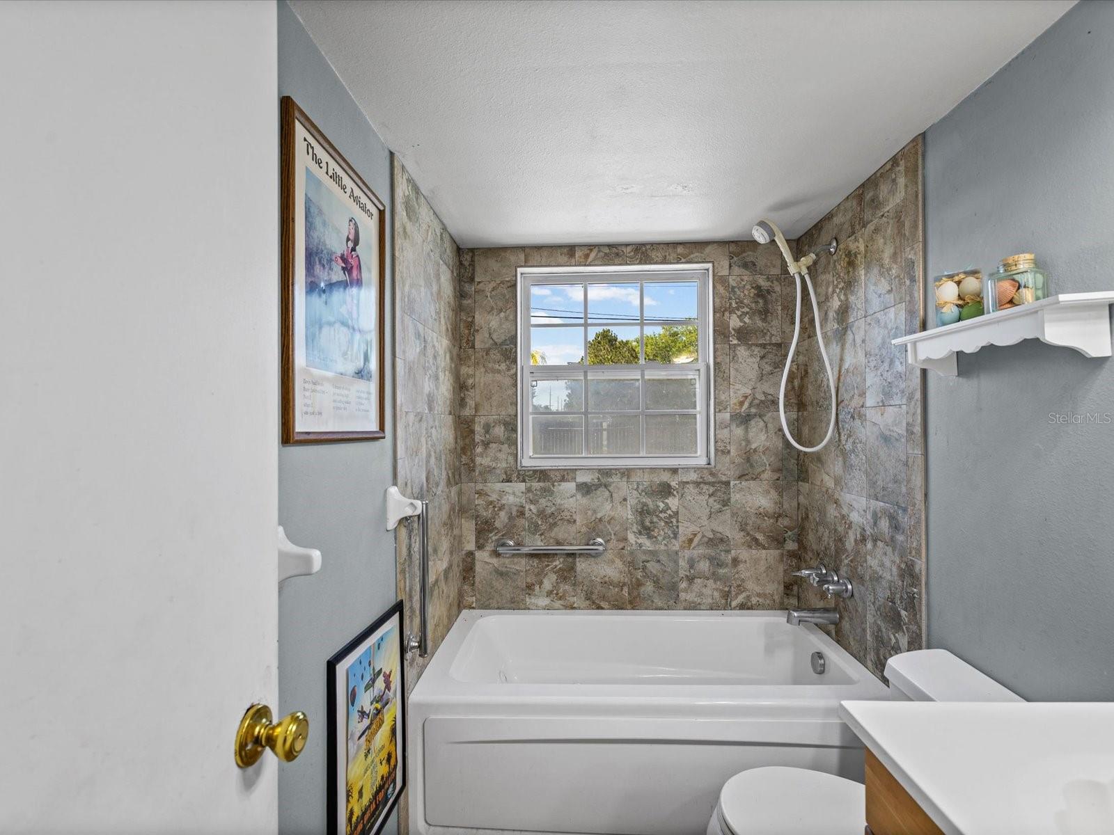 Listing photo id 25 for 11423 Wheeling Drive