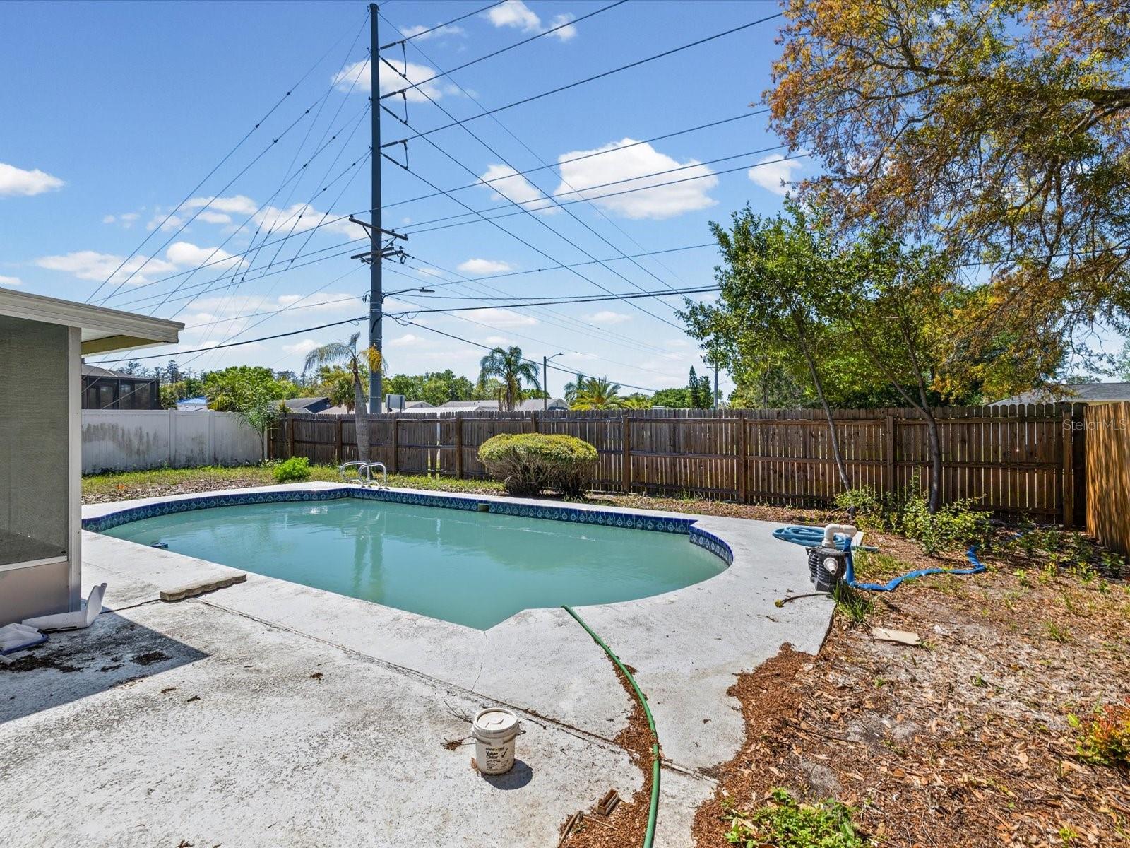 Listing photo id 29 for 11423 Wheeling Drive