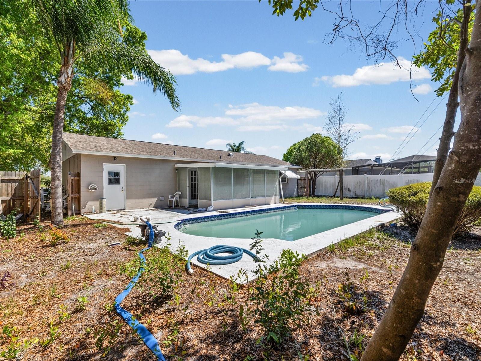 Listing photo id 30 for 11423 Wheeling Drive