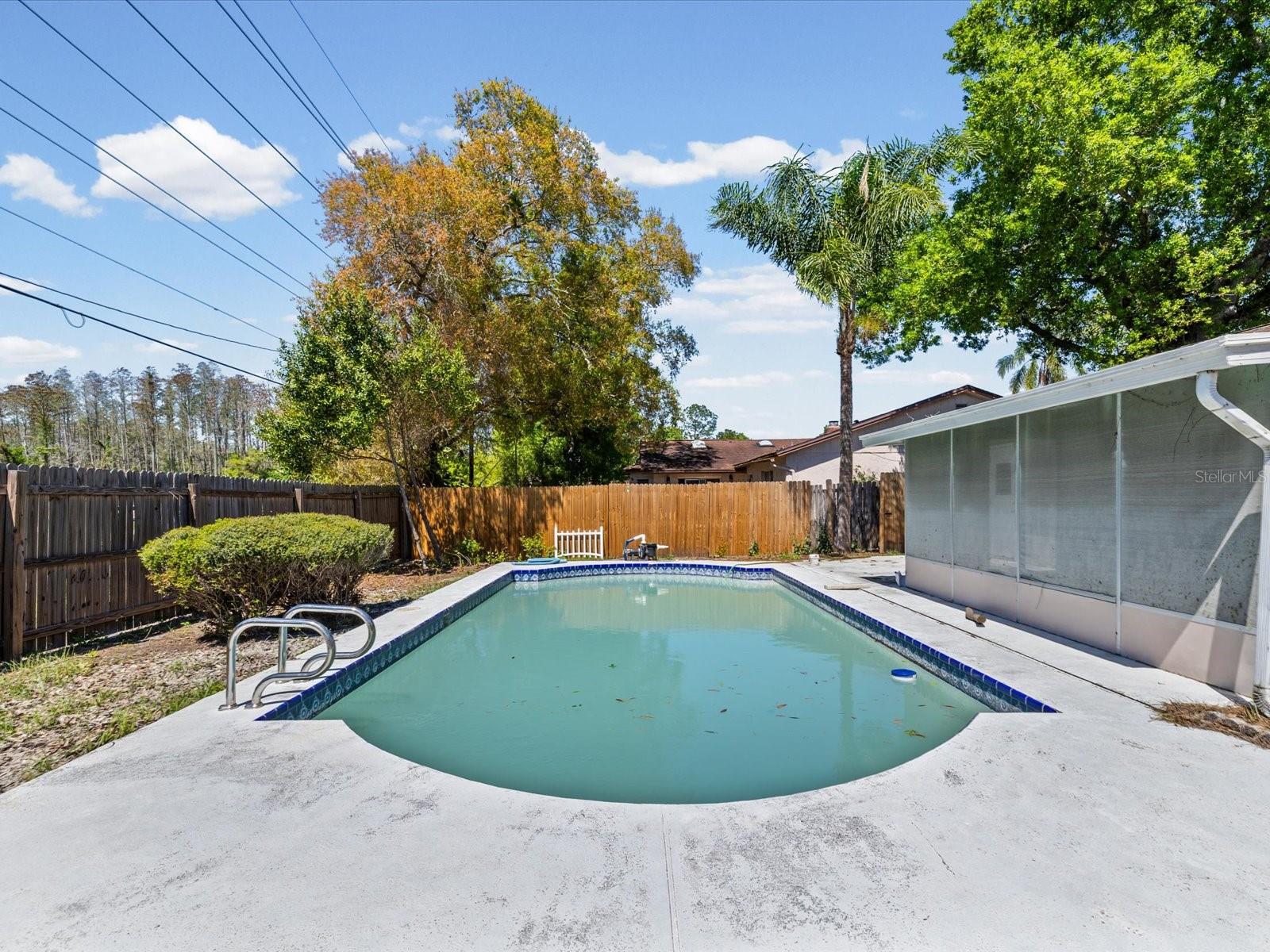 Listing photo id 32 for 11423 Wheeling Drive