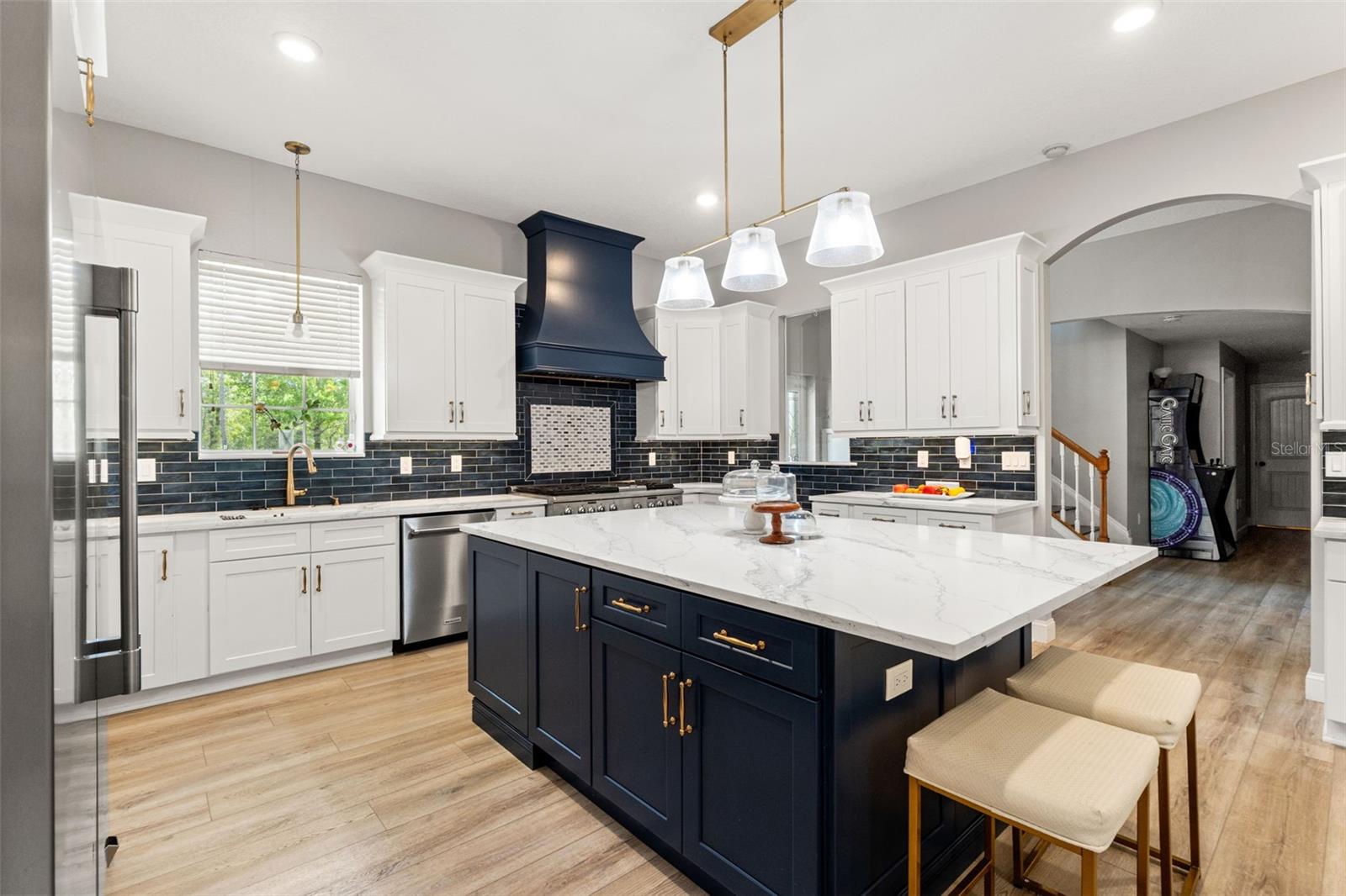 Image 13 of 57 For 9135 Mazette Road