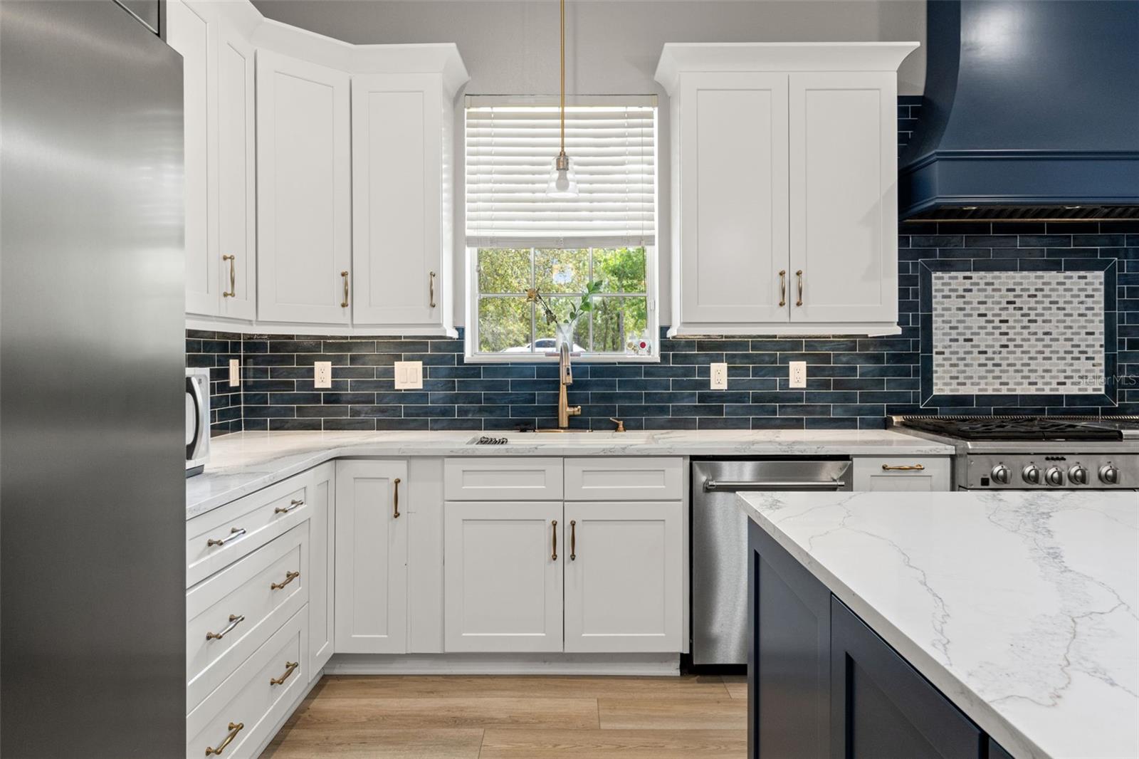 Image 16 of 57 For 9135 Mazette Road