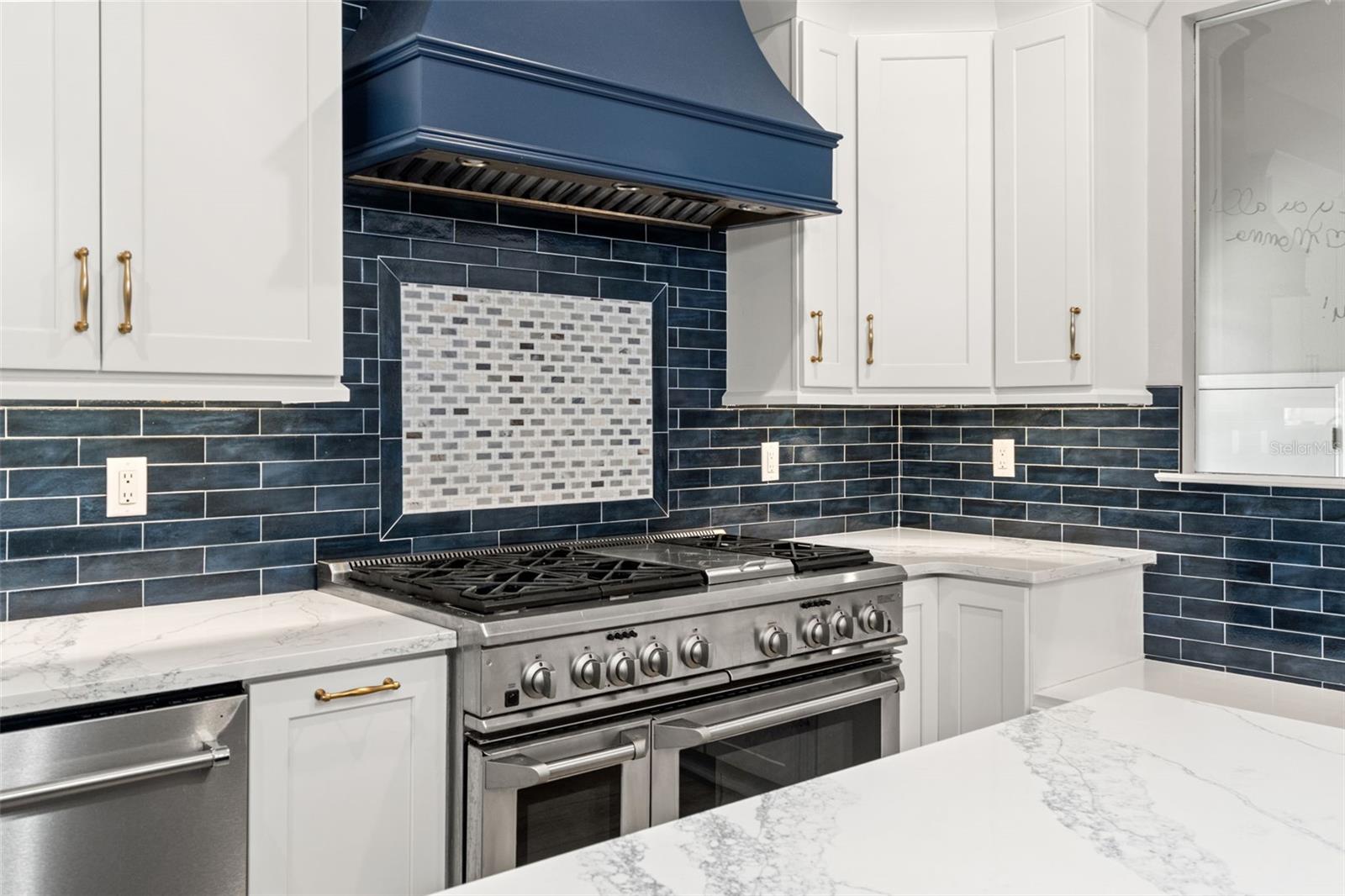 Image 18 of 57 For 9135 Mazette Road