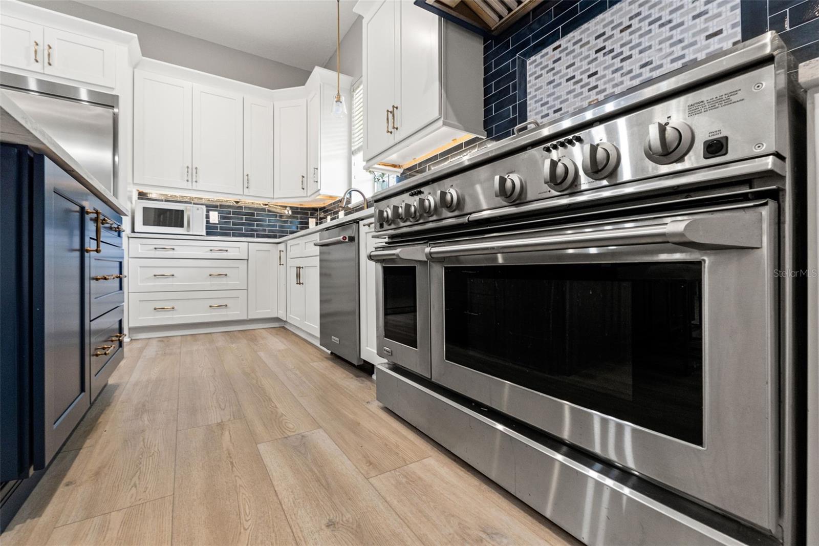 Image 19 of 57 For 9135 Mazette Road