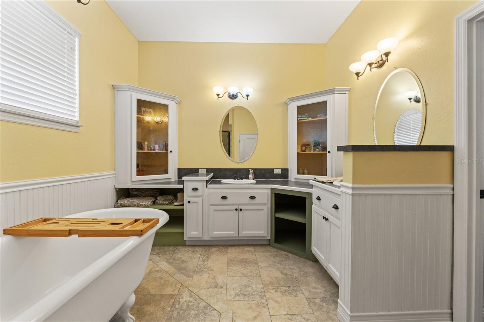 Image 42 of 57 For 9135 Mazette Road