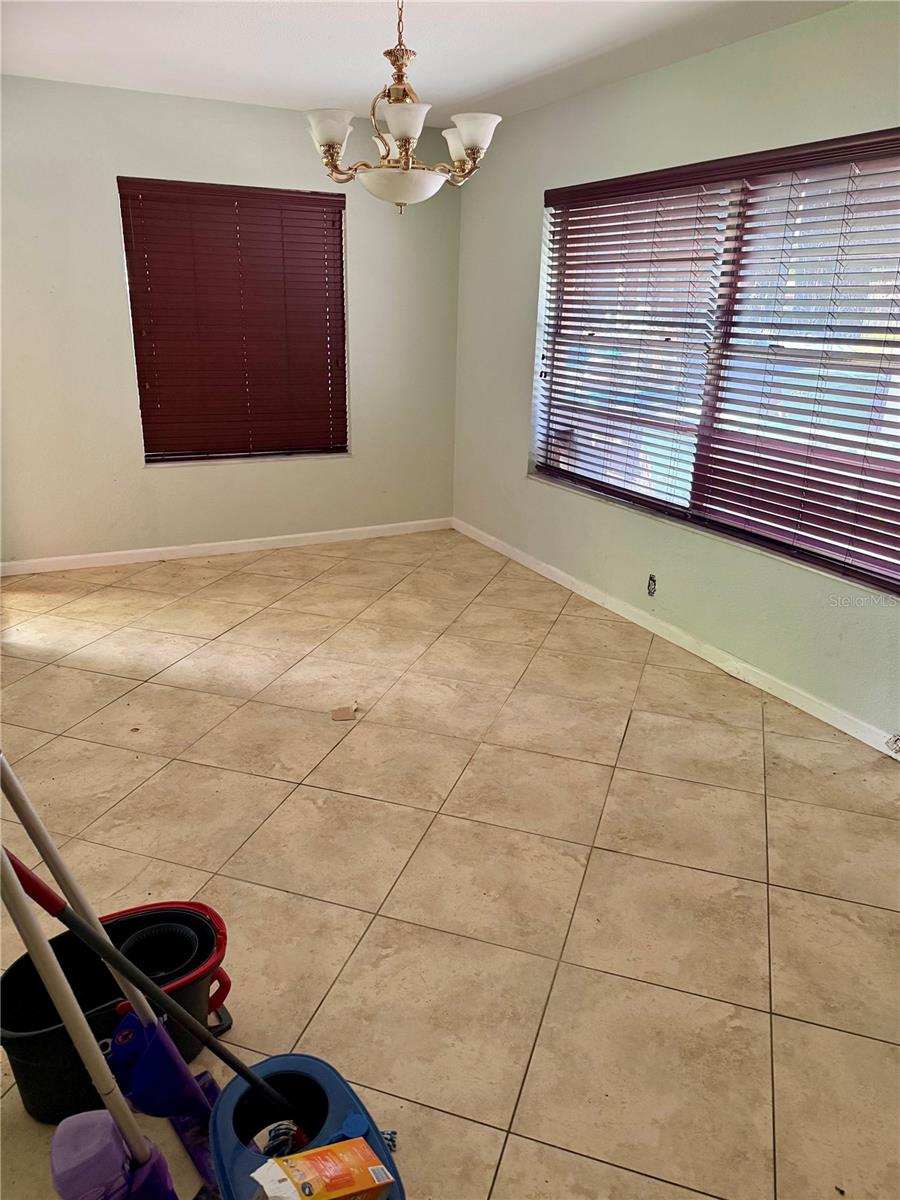 Image 4 of 14 For 3018 Aileen Street