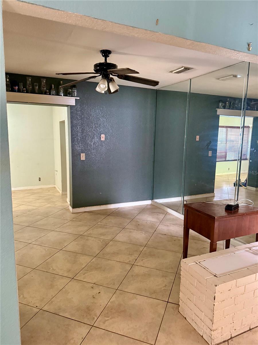 Image 7 of 14 For 3018 Aileen Street