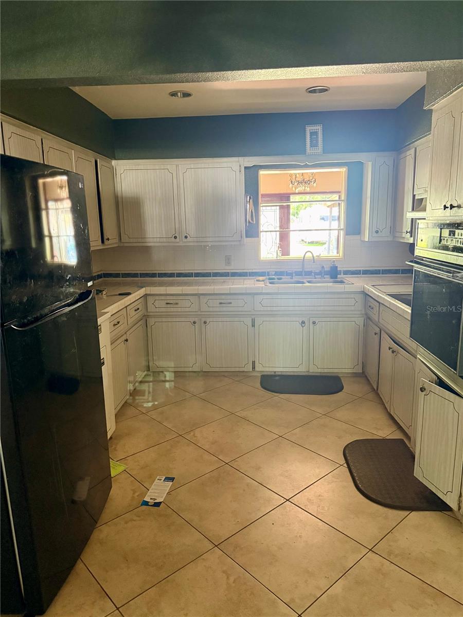 Image 8 of 14 For 3018 Aileen Street