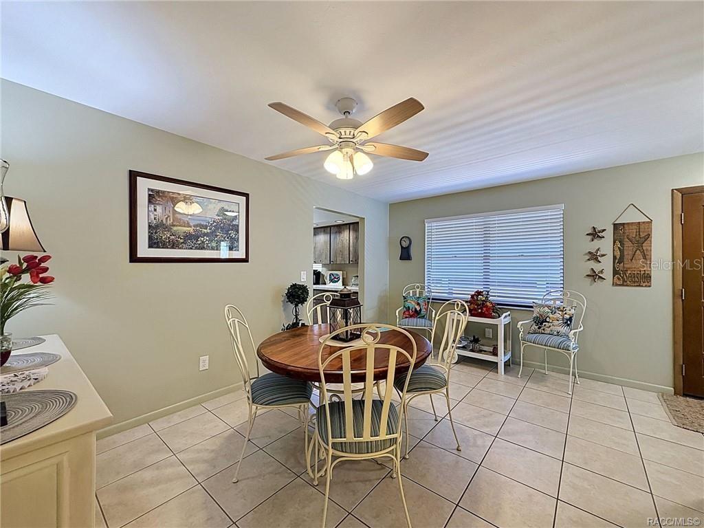 Image 15 of 76 For 5198 Riverview Circle