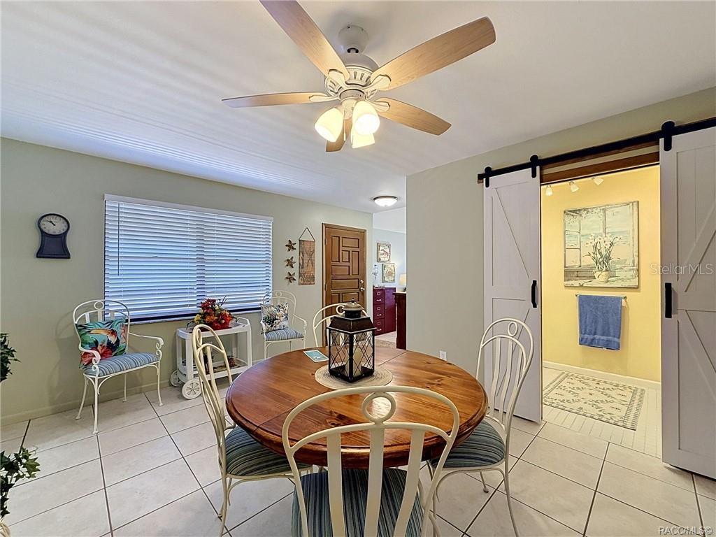 Image 16 of 76 For 5198 Riverview Circle