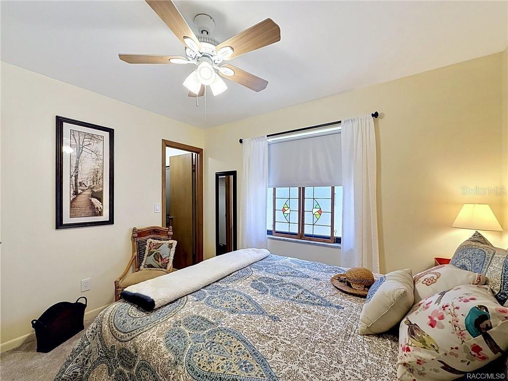 Image 26 of 76 For 5198 Riverview Circle