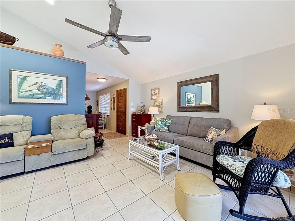 Image 36 of 76 For 5198 Riverview Circle