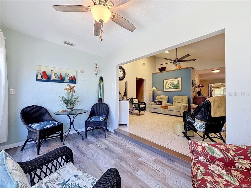 Image 41 of 76 For 5198 Riverview Circle