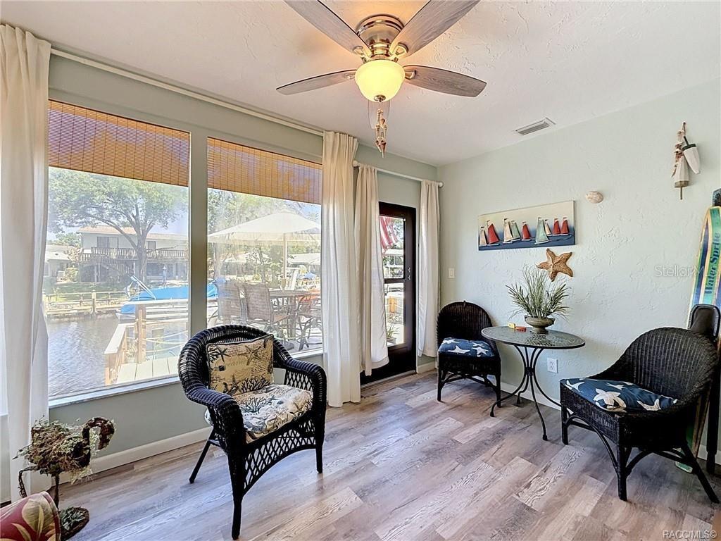 Image 42 of 76 For 5198 Riverview Circle