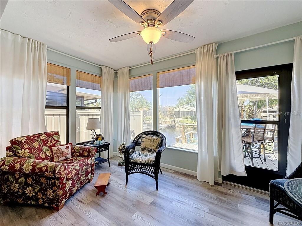 Image 43 of 76 For 5198 Riverview Circle