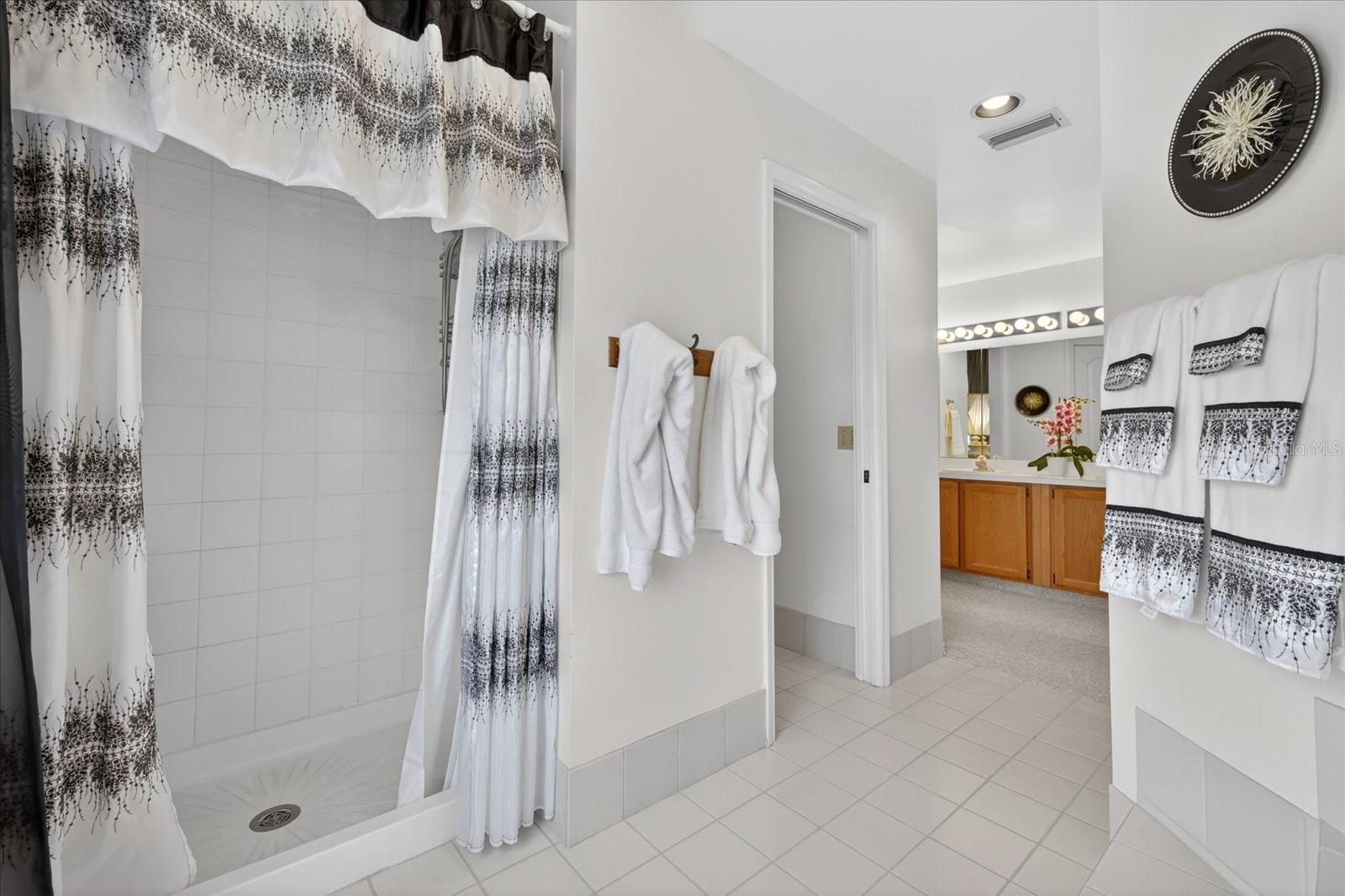 Image 40 of 87 For 4340 Seagull Drive