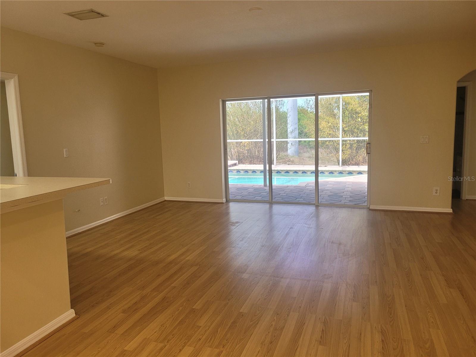 Image 6 of 26 For 715 Cypress Park Avenue