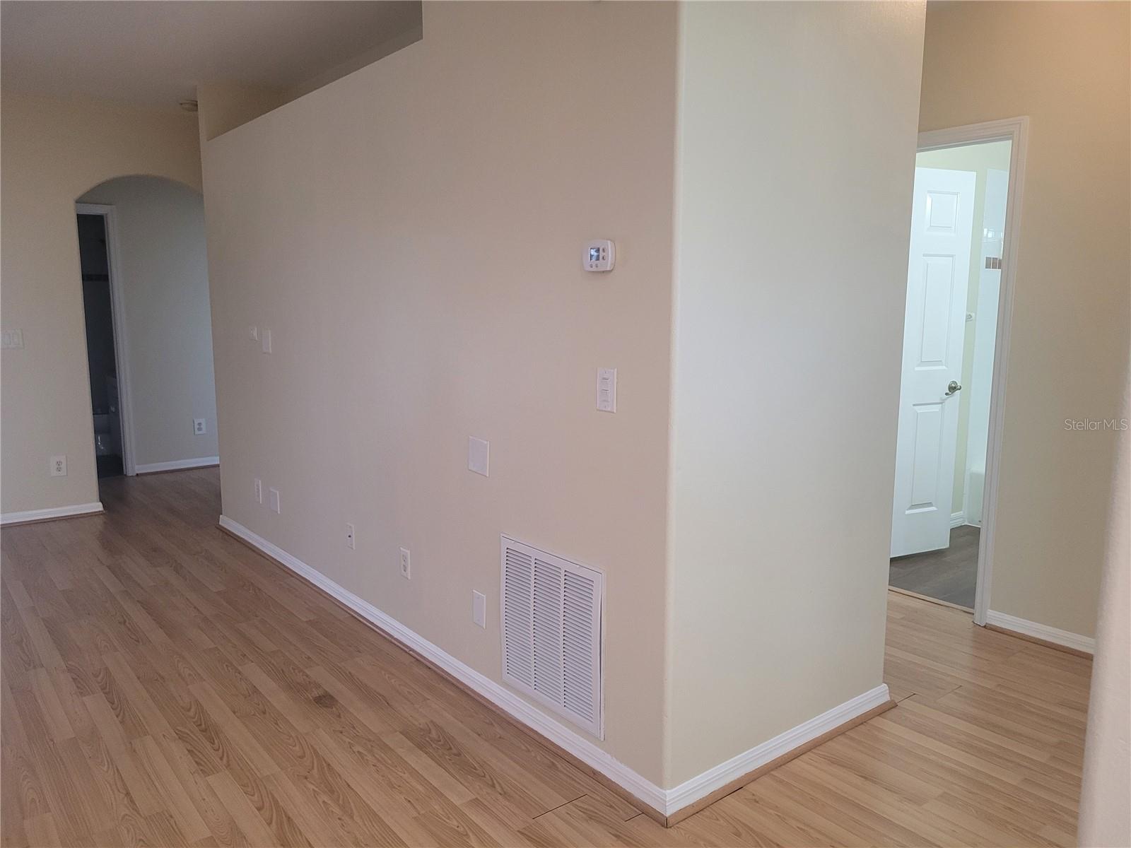 Image 7 of 26 For 715 Cypress Park Avenue