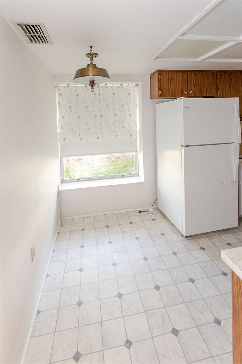 Image 10 of 41 For 6402 Ocean Pines Lane