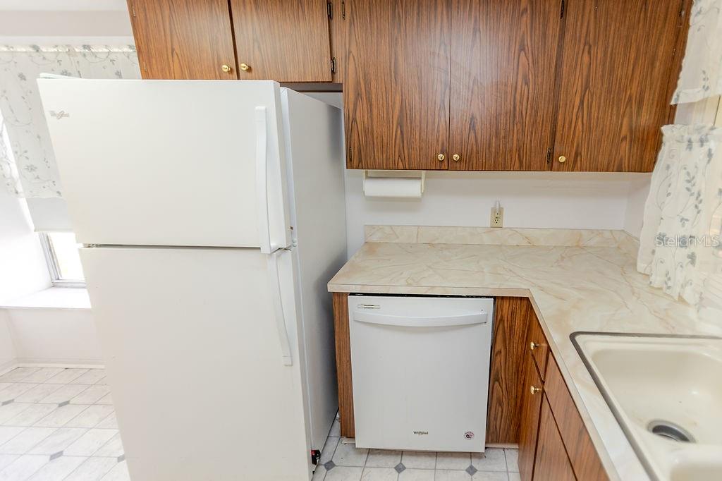 Image 13 of 41 For 6402 Ocean Pines Lane