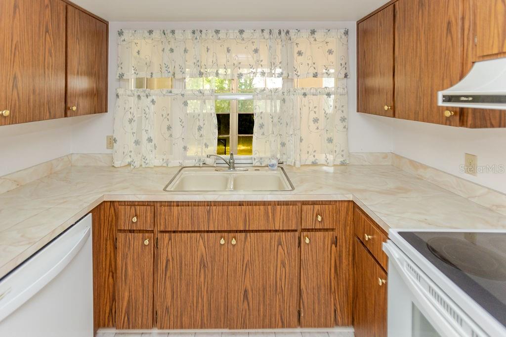 Image 15 of 41 For 6402 Ocean Pines Lane