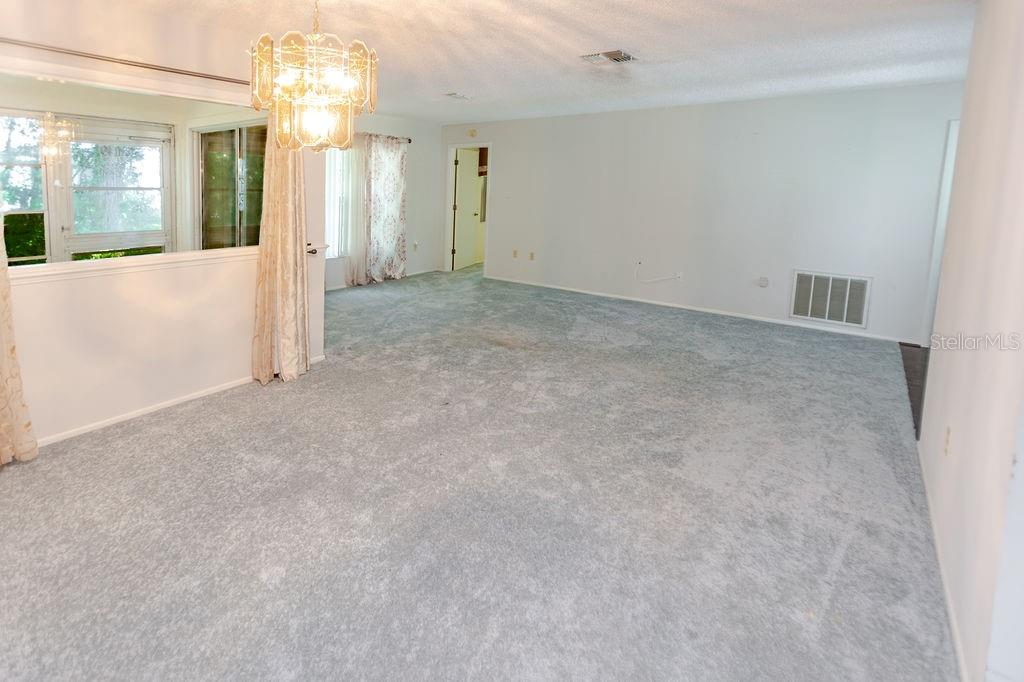 Image 16 of 41 For 6402 Ocean Pines Lane