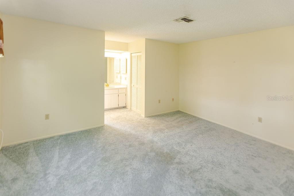 Image 18 of 41 For 6402 Ocean Pines Lane