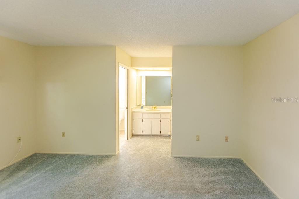 Image 19 of 41 For 6402 Ocean Pines Lane