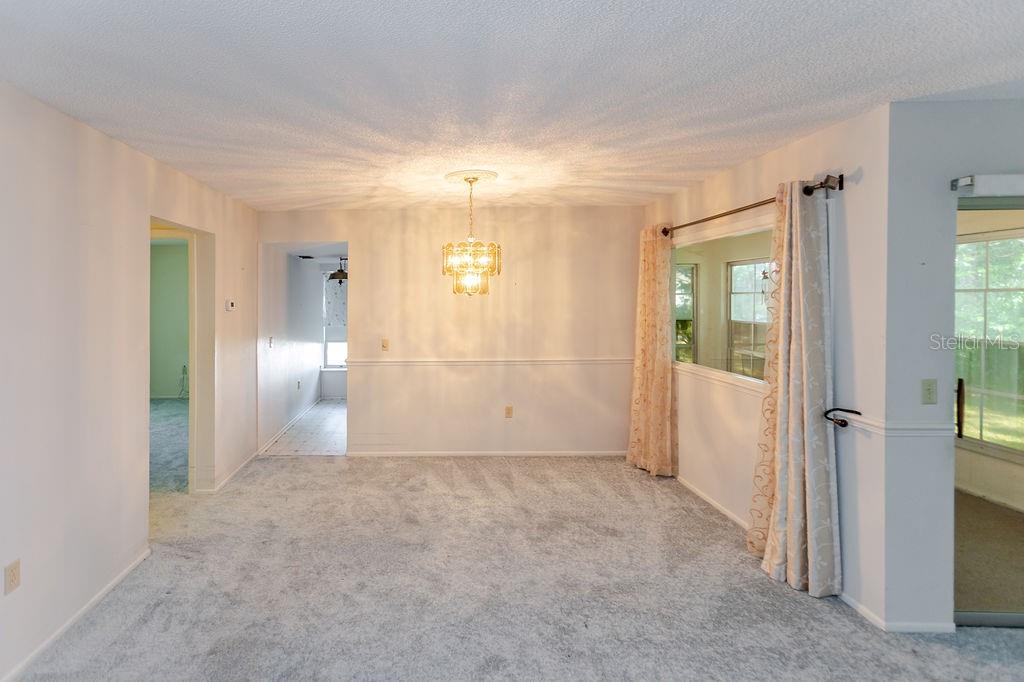 Image 9 of 41 For 6402 Ocean Pines Lane