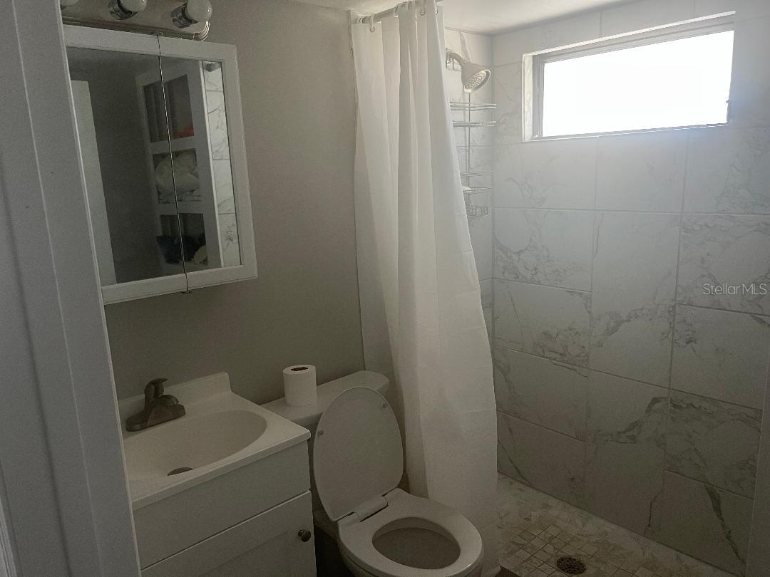 Image 8 of 17 For 1949 Hess Drive