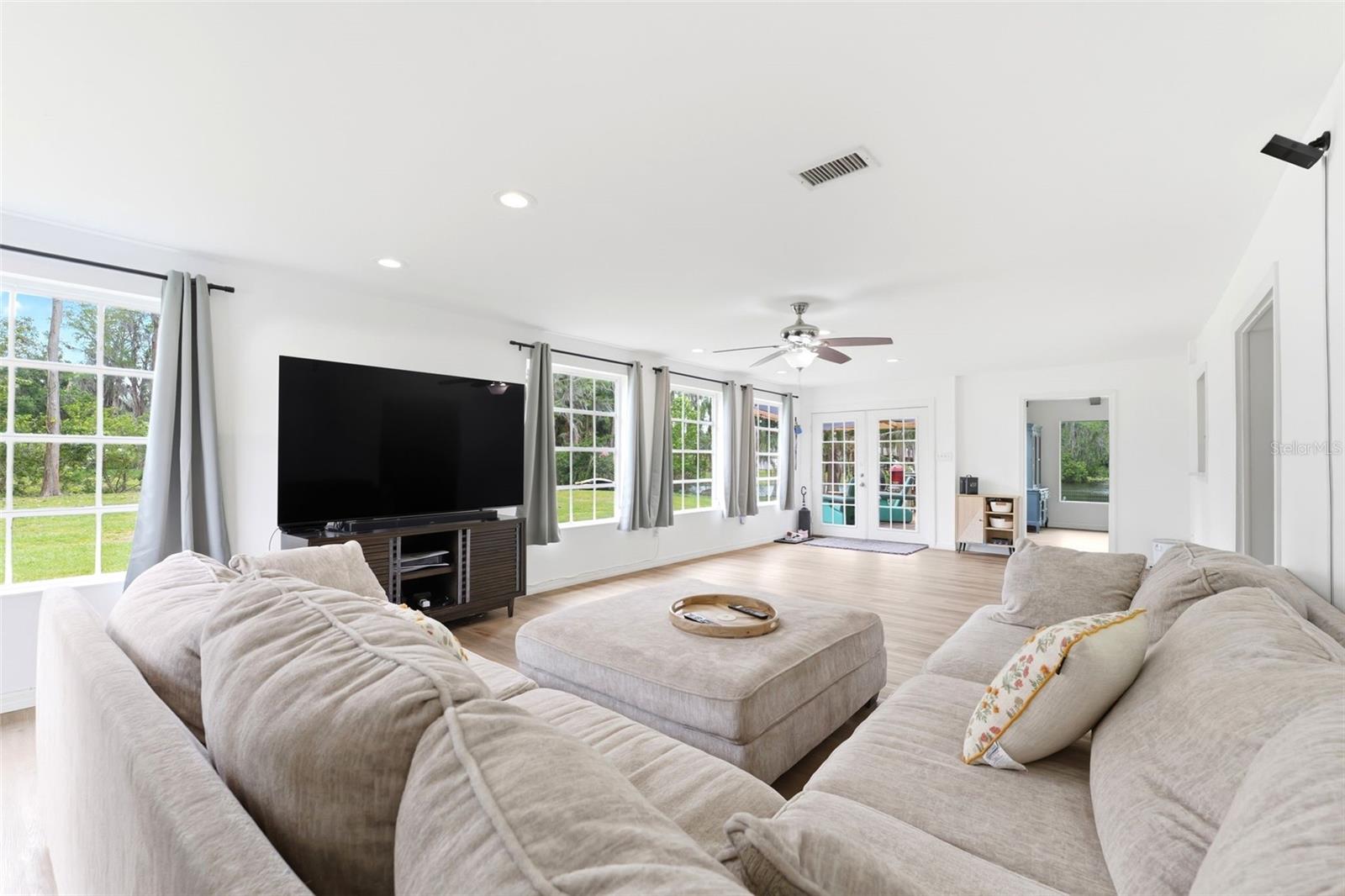 Image 10 of 77 For 19003 Cedar Lane