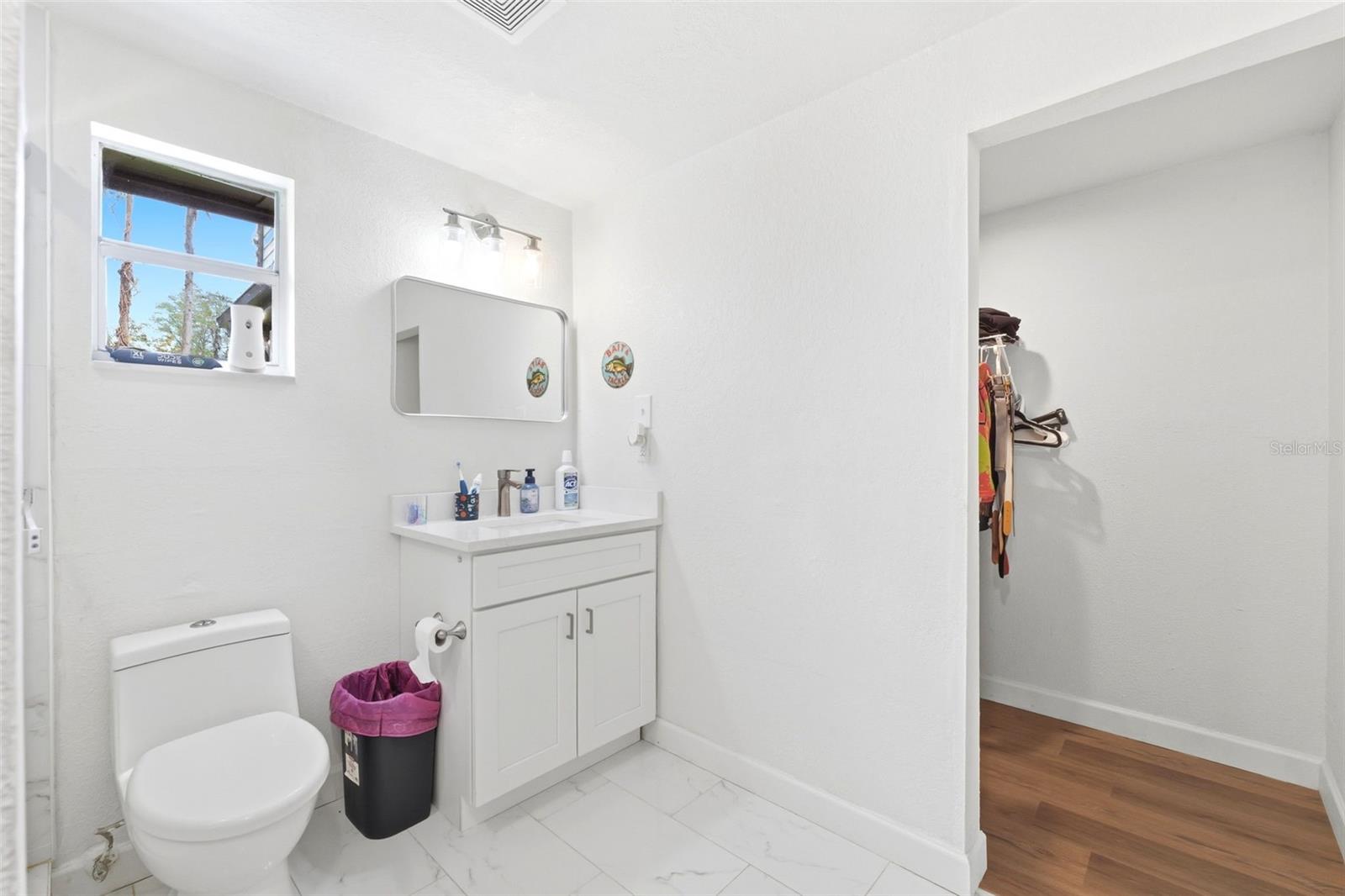 Image 15 of 77 For 19003 Cedar Lane