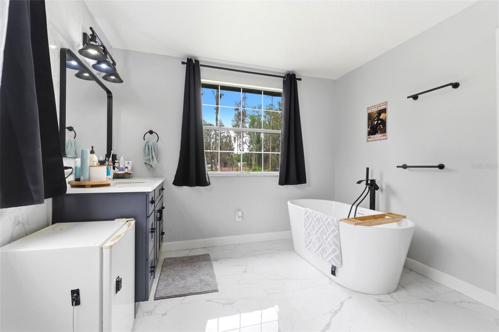 Image 21 of 77 For 19003 Cedar Lane