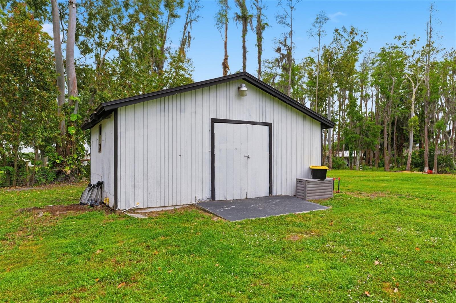 Image 27 of 77 For 19003 Cedar Lane