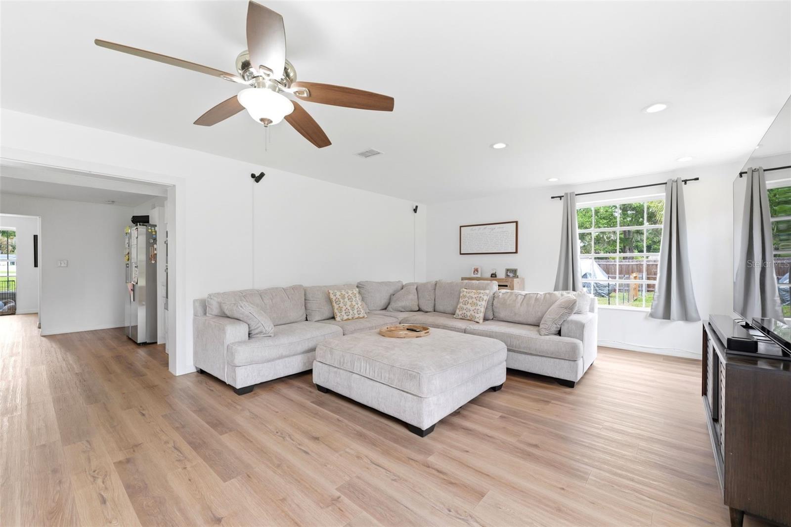 Image 49 of 77 For 19003 Cedar Lane