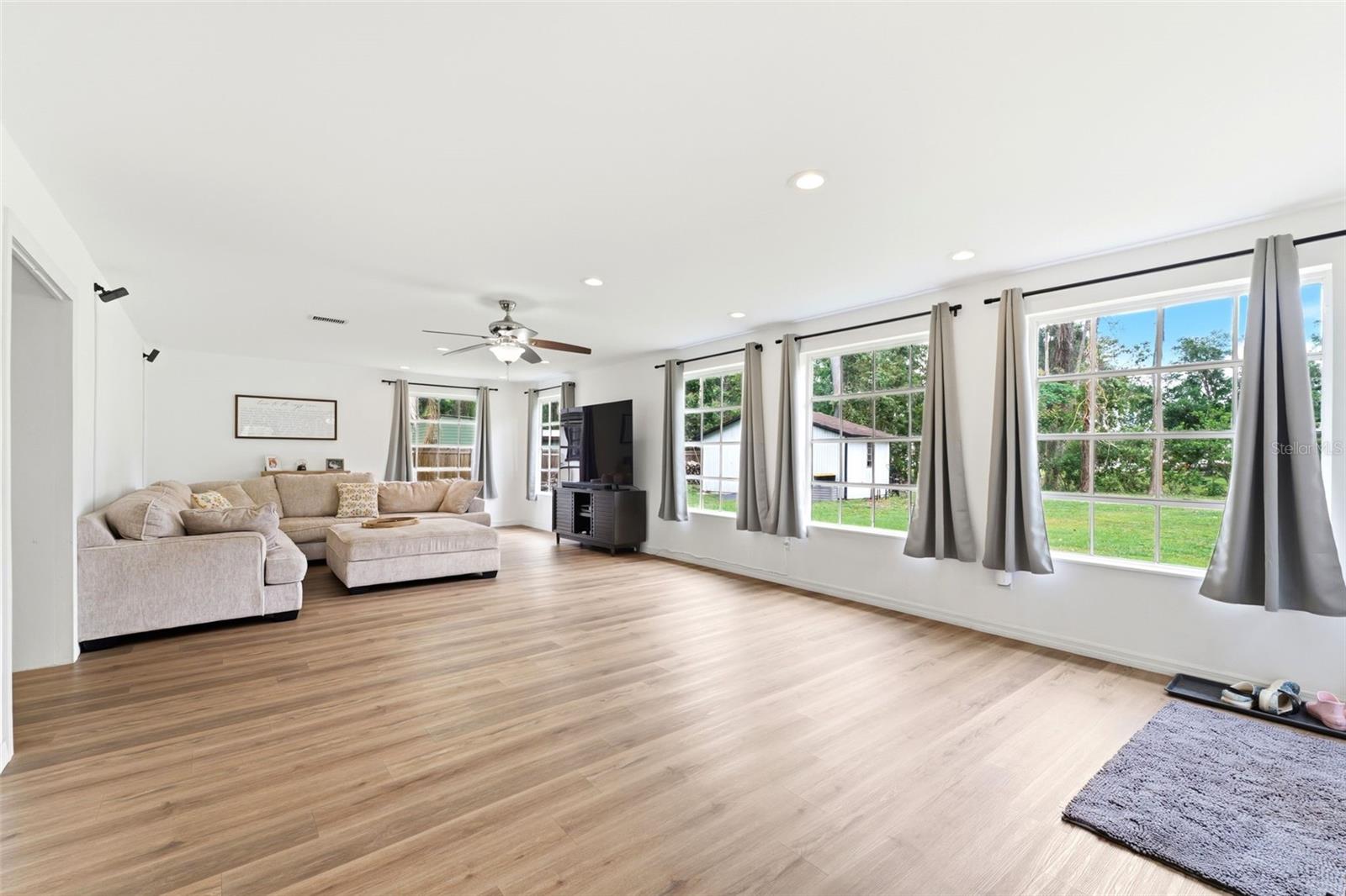 Image 9 of 77 For 19003 Cedar Lane