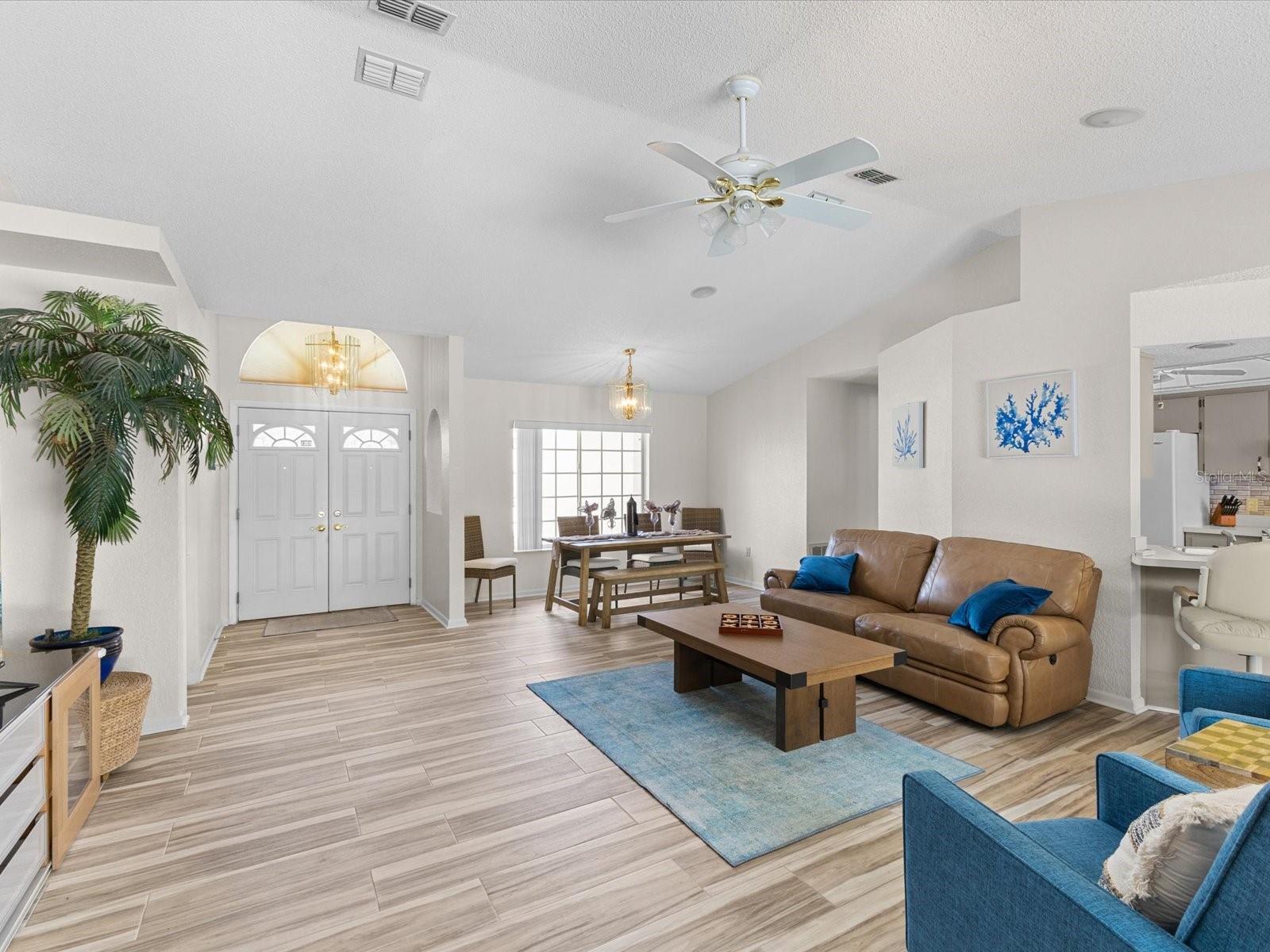 Image 11 of 40 For 8052 Spring Hill Drive