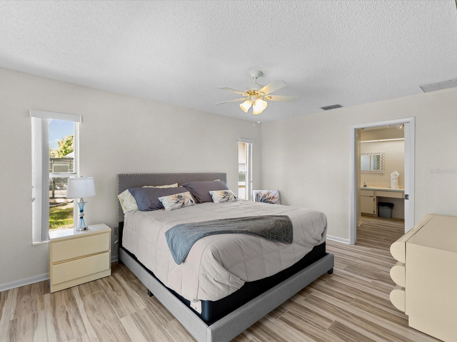 Image 18 of 40 For 8052 Spring Hill Drive