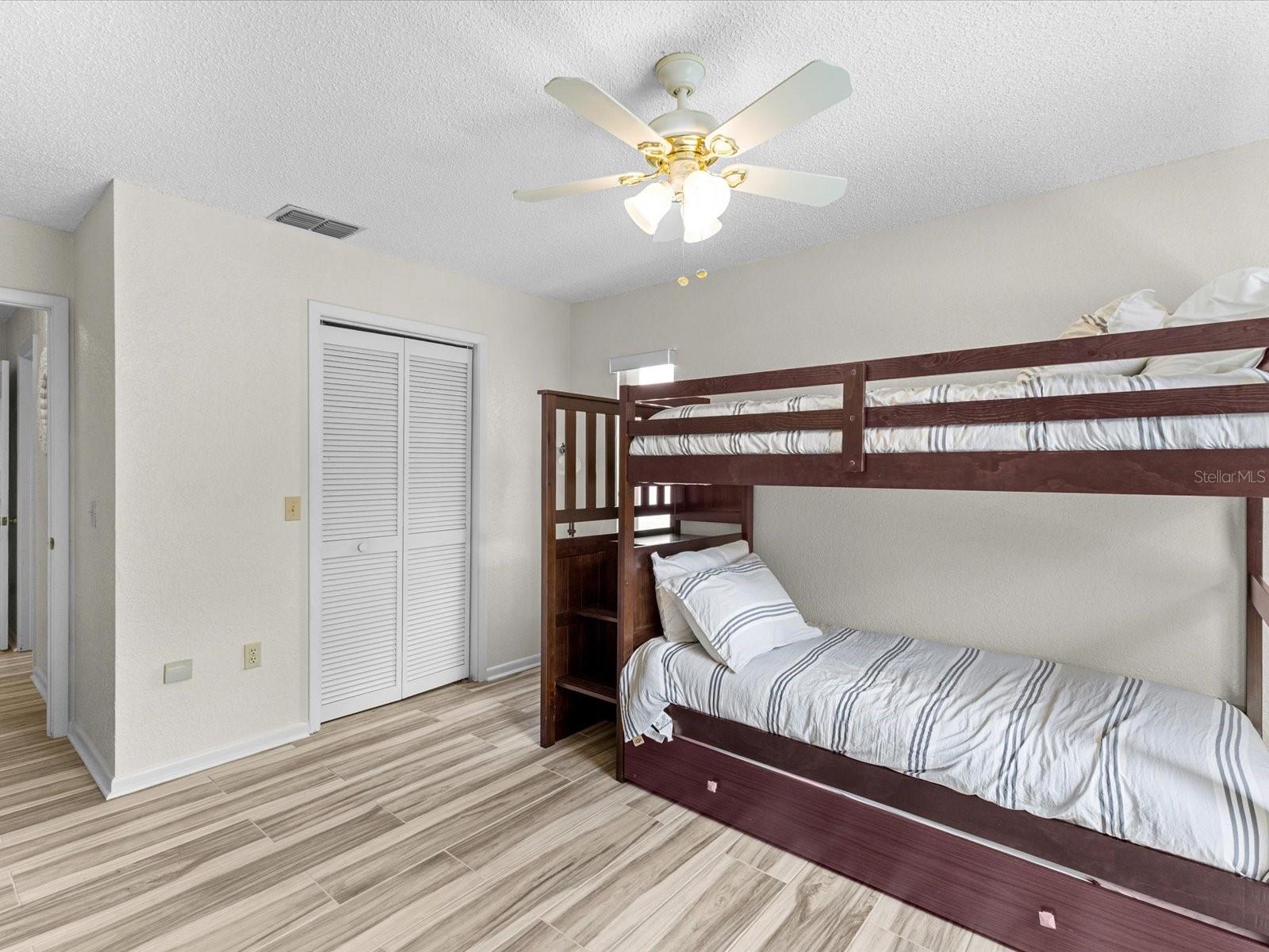 Image 24 of 40 For 8052 Spring Hill Drive