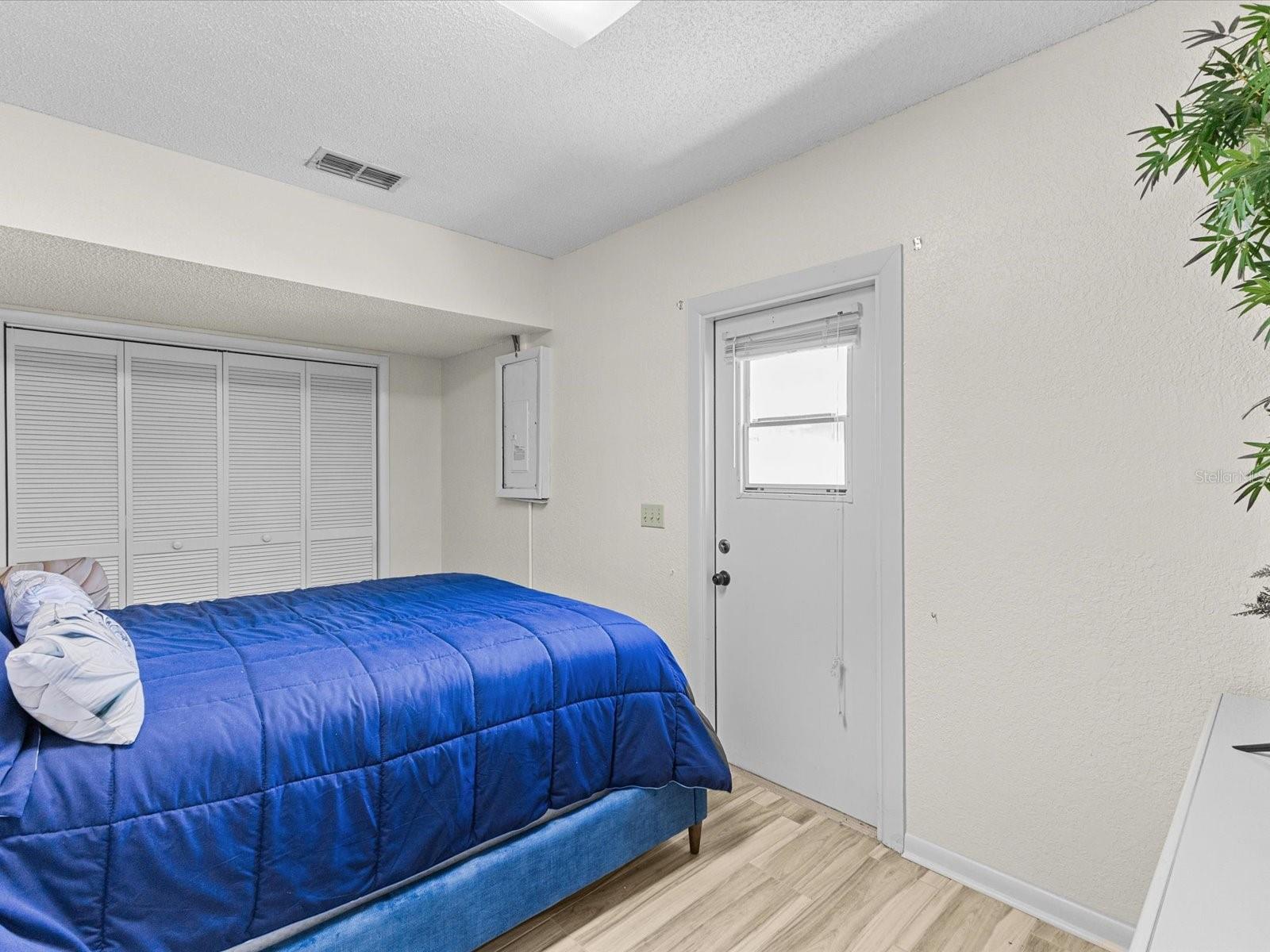 Image 26 of 40 For 8052 Spring Hill Drive